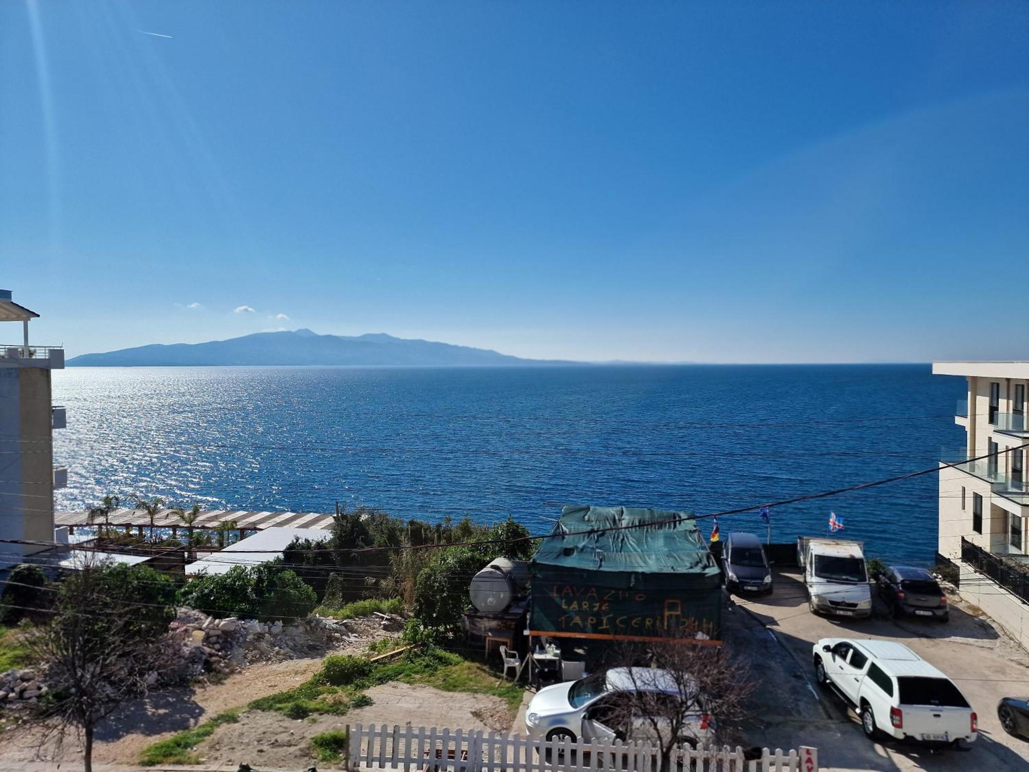 Beachfront Apartment ساراندا المظهر الخارجي الصورة